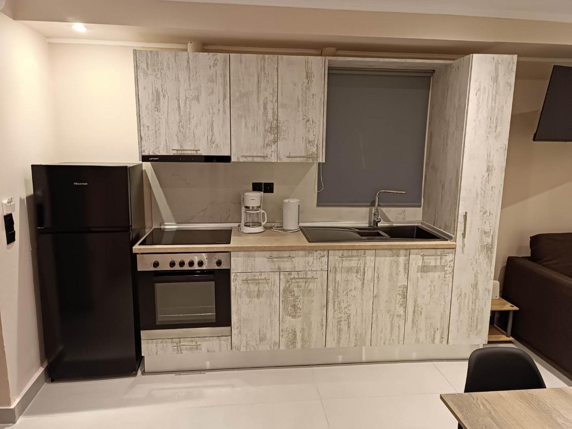 Newly Renovated Apartment Next To The Port Mantouki Ngoại thất bức ảnh